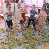 совершенствование умений взаимодействия со сверстниками и взрослыми.